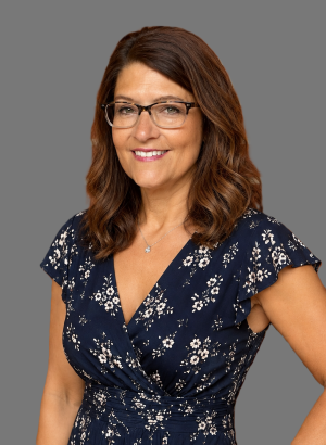 Theresa Nielsen headshot